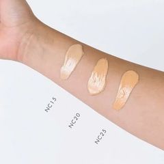 Kem nền Mac Studio Fix Fluid SPF15 lì mịn, che phủ, kìm dầu tốt #NC15 sáng beige (New)