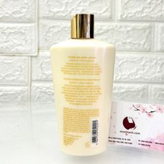 Sữa dưỡng thể Victoria Secret Amber Romance lôi cuốn, quyến rũ - 250ml