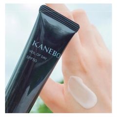 Kem dưỡng chống nắng Kanebo Veil Of Day SPF50 2in1 nâng tông trắng hồng 60ml