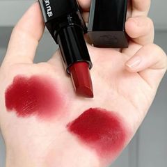 Son Shu Rouge Unlimited Kinu Matte lì mịn, #RD188 - đỏ cổ điển thời thượng, quý phái.