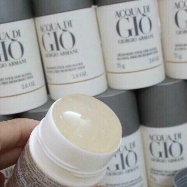 Lăn khử mùi nam Acqua di Giò Giorgio Armani, kháng khuẩn với hương nước hoa quyến rũ