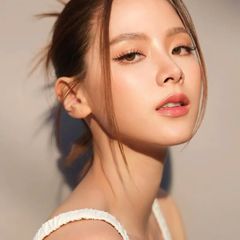 Set kem nền Kanebo Kate Light Glow che phủ tốt và căng mướt da, #01 trắng sáng (Limited)