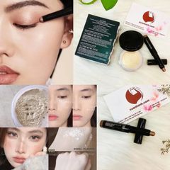 Set trang điểm Laura Mercier Beauty Insider nhỏ xinh, tiện dụng, cơ bản tiện mang theo.