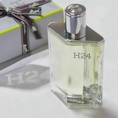 Nước hoa Hermes Parfums H24 tươi mới, sang trọng và hiện đại - EDT, 5ml (Hộp Giáng sinh) 