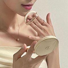 Set cushion The Whoo Luxury Golden cao cấp, căng mọng và cover tốt, TẶNG 2 lõi. 