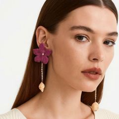 Hoa tai H&M dáng dài bất đối xứng hoa tím và ốc ngộ nghĩnh, độc đáo.