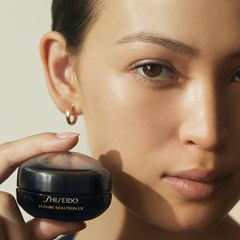 Kem dưỡng mắt Shiseido Future Regenerating trẻ hóa mắt toàn diện, 6ml