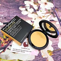 Phấn phủ Mac Studio Fix Powder Plus che phủ, mịn, kiềm dầu, #NC20 tự nhiên (New)