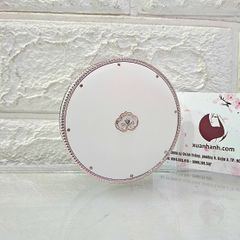Cushion The Whoo Radiant White Tone Up che phủ tốt và sáng nâng tone mịn da.