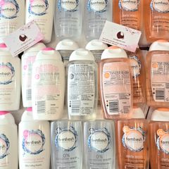 Dung dịch vệ sinh phụ nữ Femfresh Daily Wash cao cấp kháng khuẩn và khử mùi, 250ml