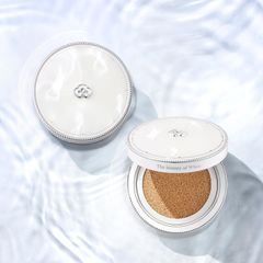 Cushion The Whoo Radiant White Moisture dưỡng sáng và cover căng mượt da - TẶNG 2 lõi