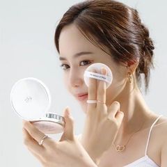 Cushion The Whoo Radiant White Moisture dưỡng sáng và cover căng mượt da - TẶNG 2 lõi