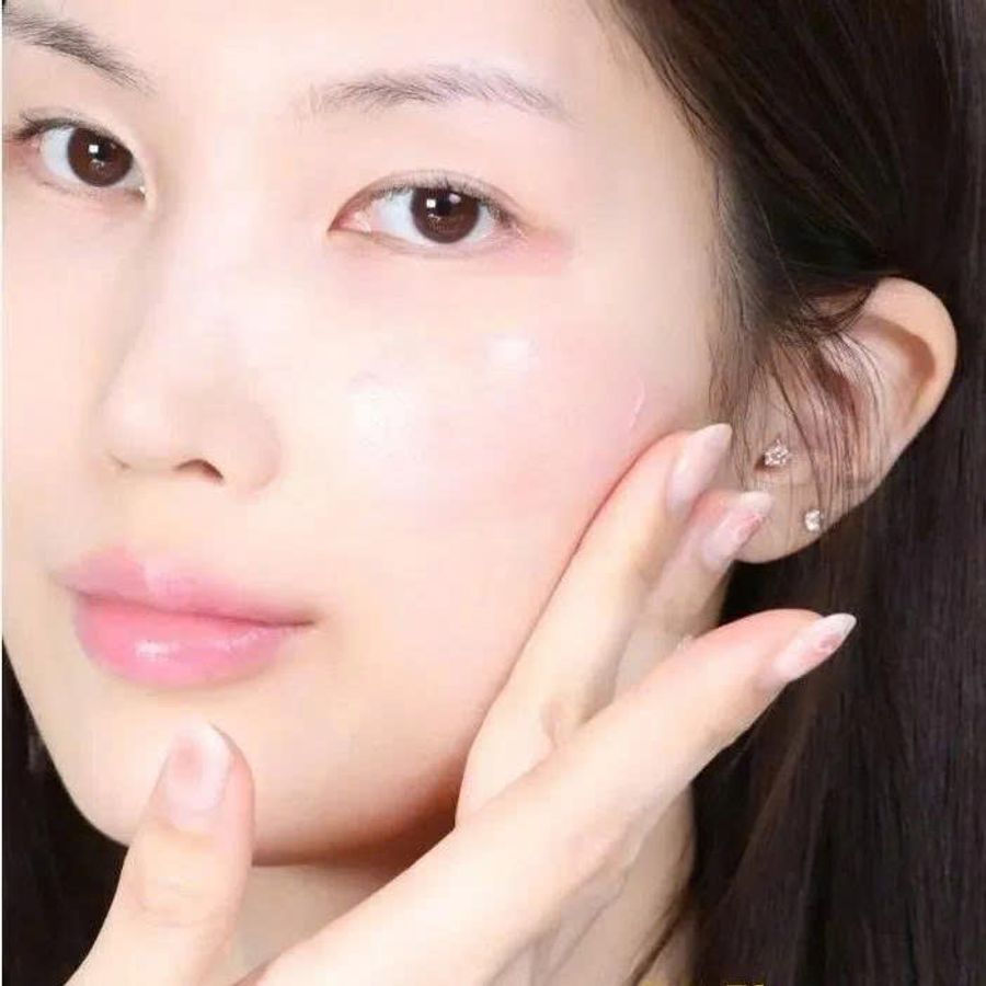 Set chống nắng The Whoo UV Ultimate Red Vitamin bảo vệ và sáng hồng da rạng rỡ (Limited)