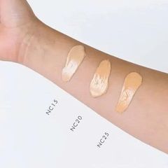 Kem nền Mac Studio Fix Fluid SPF15 lì mịn, che phủ, kìm dầu tốt #NC25 trung bình sáng (New)