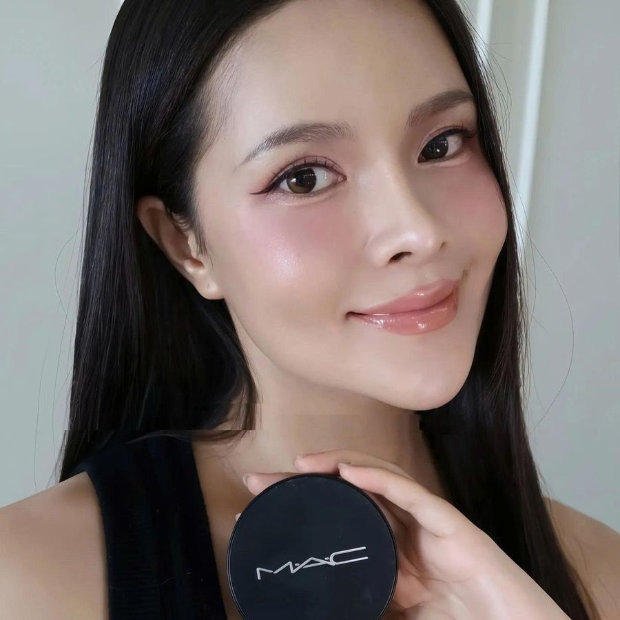 Phấn phủ Mac Studio Fix Powder Plus che phủ, mịn, kiềm dầu #NC25 trung bình sáng (New)
