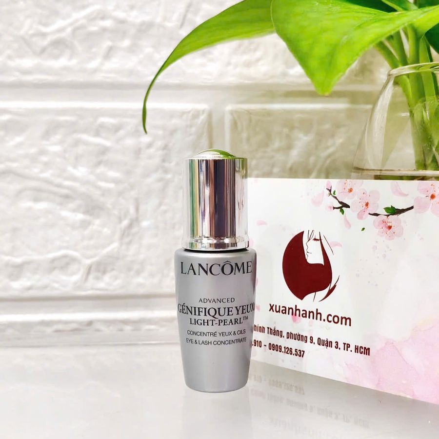 Tinh chất Lancome Genifique Yeux đầu bi massage trẻ hóa vùng mắt, 5ml