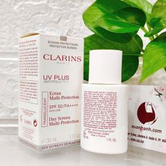 Kem chống nắng Clarins UV Plus SPF50/PA++++, nâng tone nhẹ, màu Translucent, 30ml