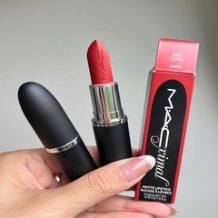 Son MAC Ximal Silky Matte Lipstick #602 Chili đỏ gạch sang trọng, thời thượng.