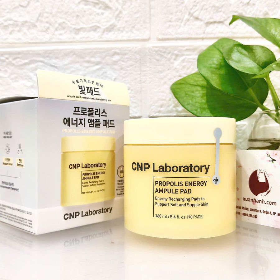 Mặt nạ CNP Laboratory Propolis Energy Ampule Pad sáng mịn và se nhỏ lỗ chân lông.