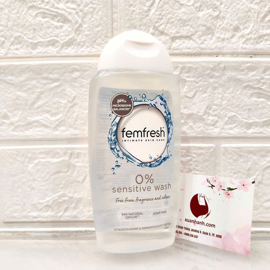 Dung dịch vệ sinh phụ nữ Femfresh 0% Sensitive Intimate Wash cao cấp cho da nhạy cảm, 250ml