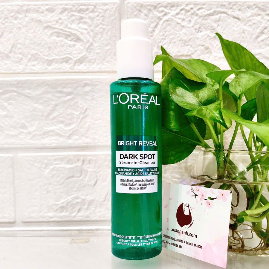 Sữa rửa mặt L'oreal Bright Reveal Dark Spot sáng da, se khít lỗ chân lông, 150ml