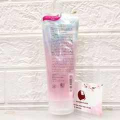 Tắm tẩy tế bào chết Tokyo Love Whitone Body Scrub thảo dược thiên nhiên.