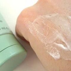 Tẩy tế bào chết Clinique 7 Day sạch mịn da, trị và ngừa mụn cám, 100ml - TẶNG 1 SÁP TẨY TRANG CLINIQUE