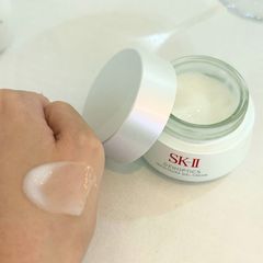 Kem dưỡng SKII Genoptics Infinitaura Gel Cream trắng sáng, căng mọng da, 50g (New)