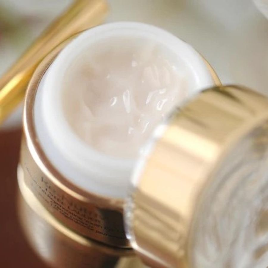 Kem dưỡng mắt Estee Lauder RE-NUTRIV Ultimate Lift Regenerating Youth cao cấp, 5ml