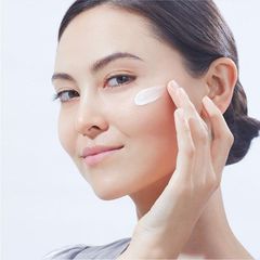 Kem dưỡng Lancome Clarifique Brightening Plumping trắng sáng, căng mọng da, 50ml (New)