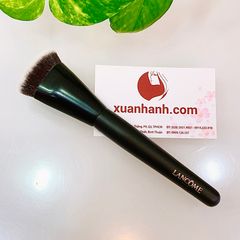 Cọ nền Lancome Foundation Brush cao cấp, xoáy nền tiện dụng và rất đẹp.