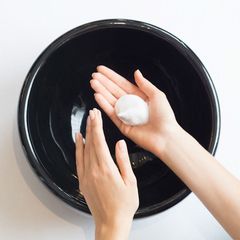 Sữa rửa mặt Shiseido Future Solution LX Extra Rich sạch sâu, chống lão hóa, 50ml