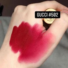 Son Gucci Rouge À Lèvres Mat # 502 Eadie Scarlete - đỏ hồng lạnh kiêu kỳ.
