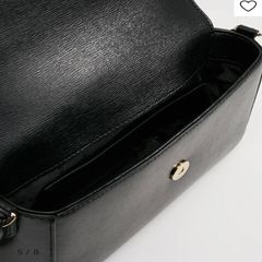 Túi DKNY màu đen cổ điển, da thật vân xước sang đẹp và rất chất (22x14cm)