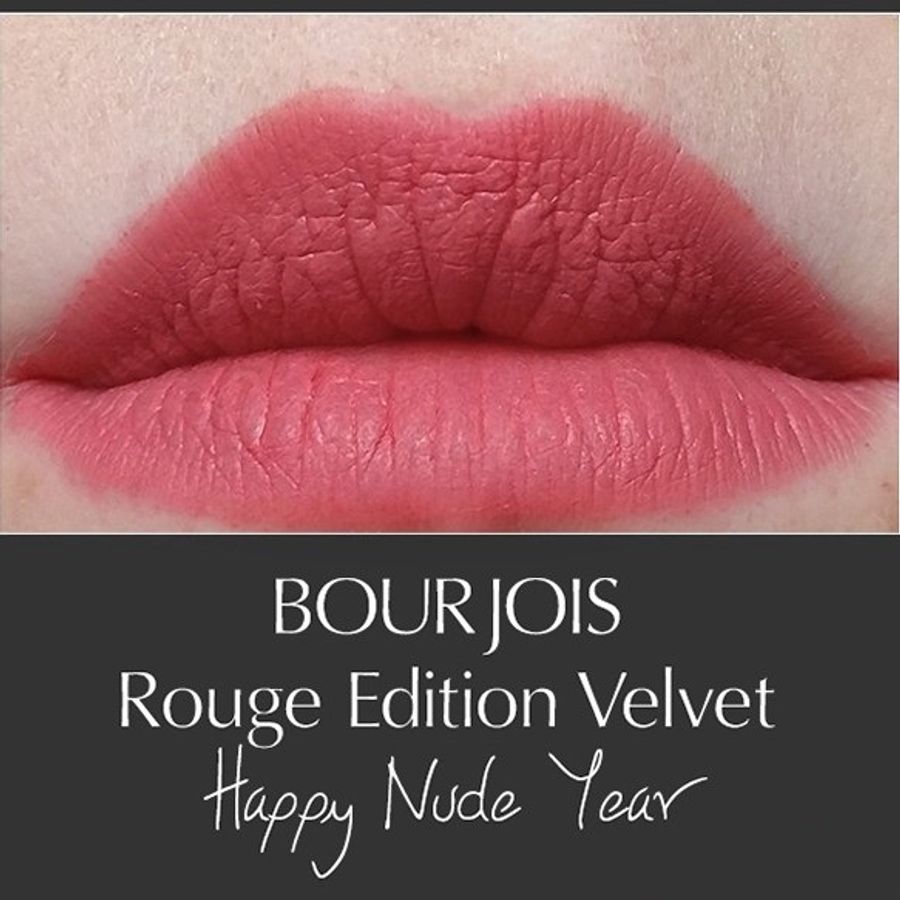 Son Bourjois Rouge Edition Velvet chất kem lì và bám môi, #09 Happy Nude Year hồng đất ánh cam