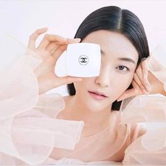 Phấn phủ Chanel Le Blanc Whitening cao cấp trắng sáng, mịn màng rạng rỡ (unbox).