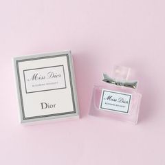 Nước hoa Dior Miss Dior Blooming Bouquet tươi trẻ và lãng mạn - EDT, 5ml.