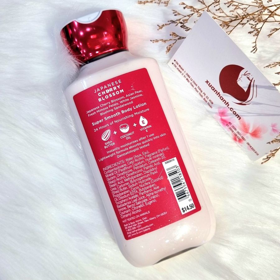 Sữa dưỡng thể Bath & Body Works Japanese Cherry mềm mịn, thơm ngọt ngào, nữ tính.