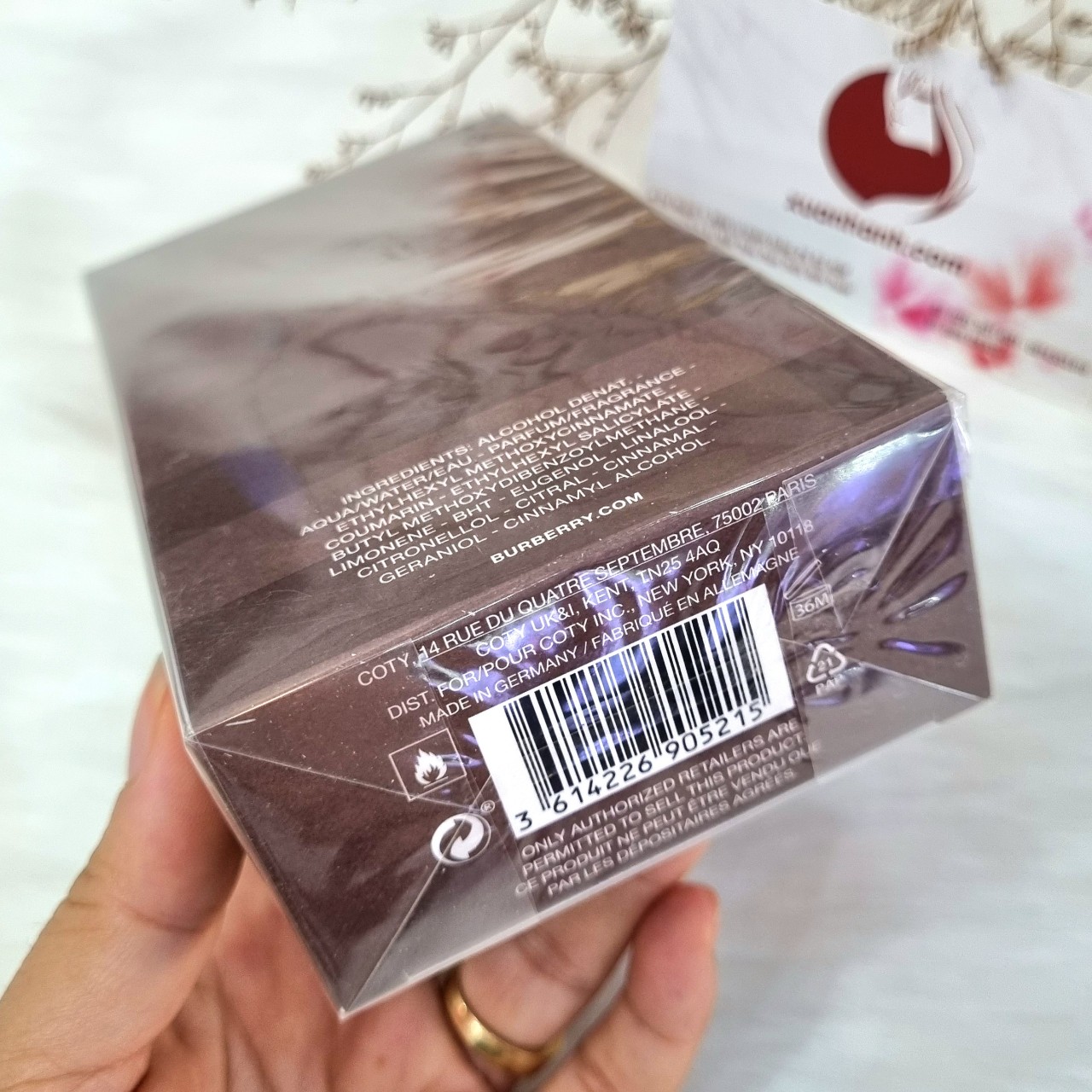 Nước hoa Burberry London For Men sang trong, mạnh mẽ và hiện đại - EDT