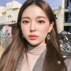 Son Tom Ford Lip Color dòng son thượng hạng, hồng cam ánh đất #31 Twist Of Fate