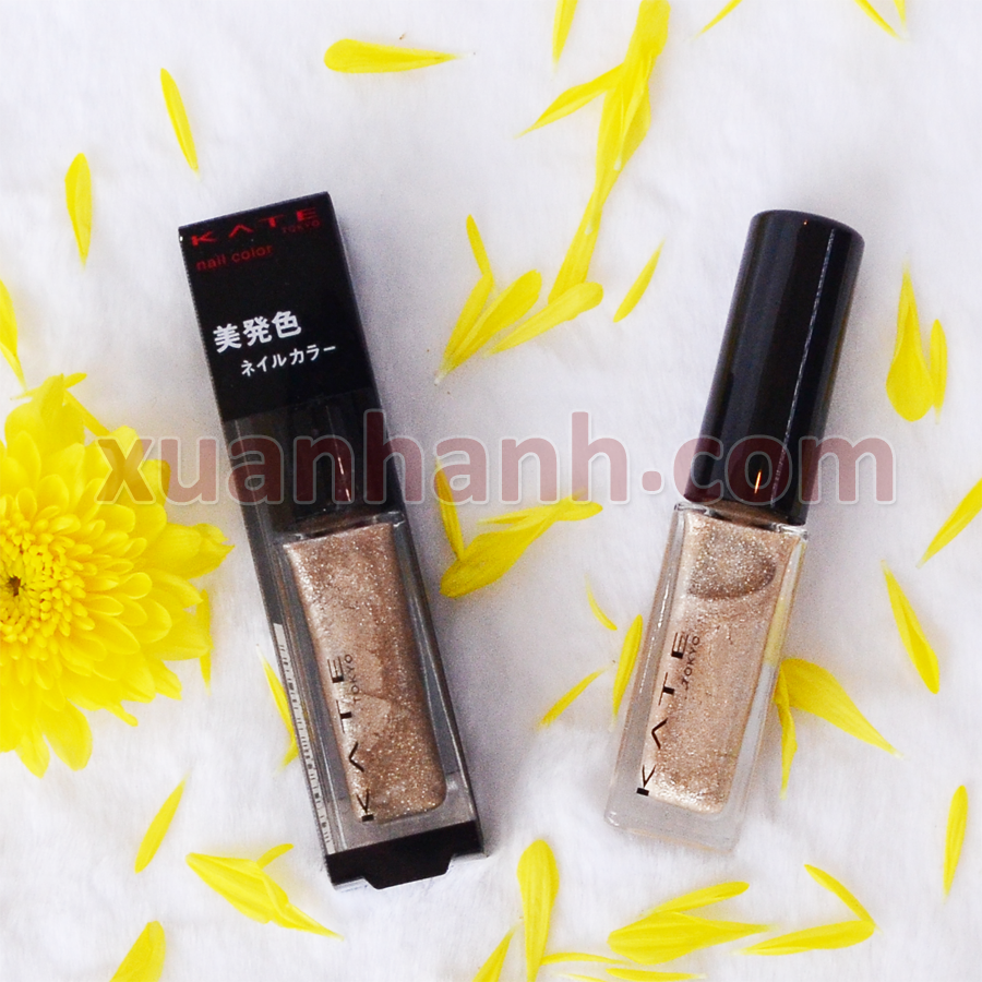 Sơn móng Kanebo Kate Nail Color be nâu kim loại, nhũ mịn bắt sáng, GD1