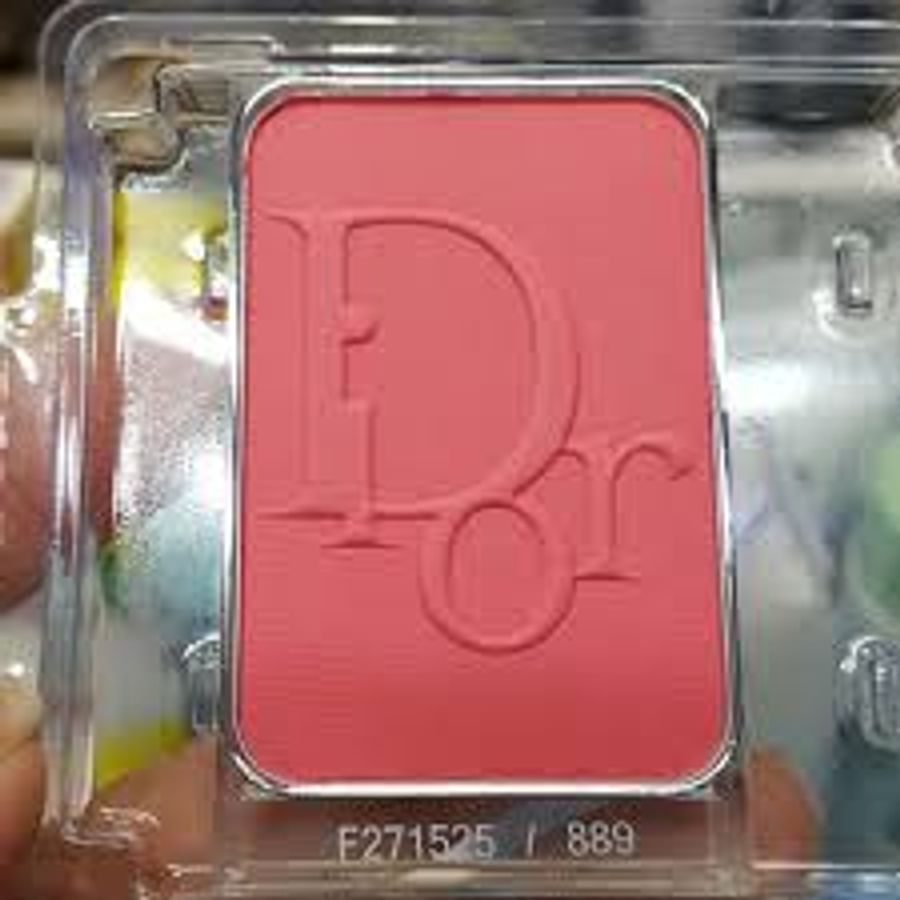 Phấn má hồng Dior 889 Dior Blush màu hồng pha cam rực rỡ, trẻ trung, tester
