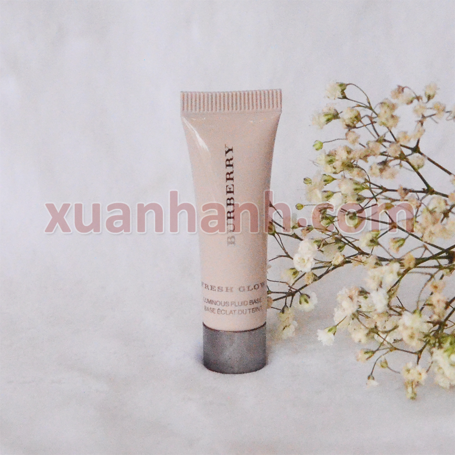 Kit Burberry London England gồm 4sp trang điểm mini siêu xinh xắn