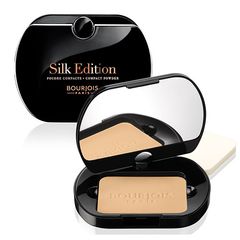 Phấn phủ Bourjois Silk Edition Poudre Compacte kìm dầu, siêu mịn, 52 Vanilla.