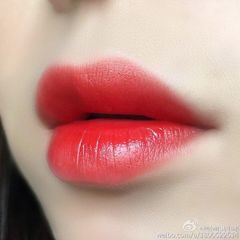 Son Bobbi Brown Luxe Lip Color chất kem mượt, rạng rỡ, 28 Parisian Red 