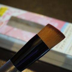 Cọ kem nền Daiso Haruhime Foundation Brush đa năng cho các loại nền, lót lỏng