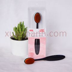 Cọ kem nền Daiso Foundation Brush chuyên tán các loại lỏng cho lớp nền hoàn hảo