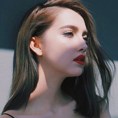 Son Yves Saint Laurent The Slim #20 Carmine Catch - đỏ chuẩn sang đẹp (Tester)