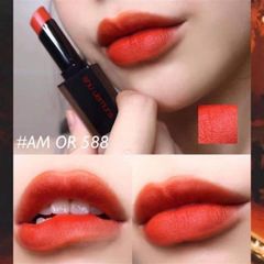Son Shu Son Shu Uemura Rouge Amplified Matte son lì, mềm mịn #588 đỏ cam ánh đất nhẹ nhàng.