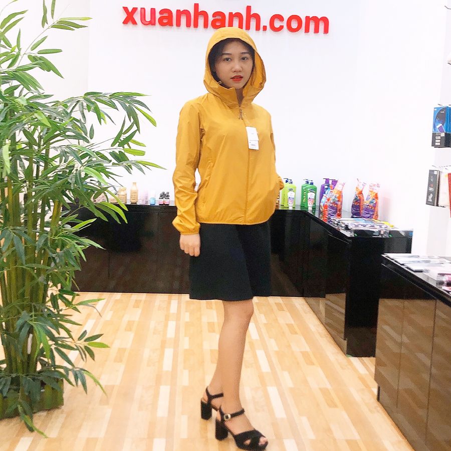 Áo gió nữ Uniqlo chống nắng, cản mưa, gió, bụi...siêu thoáng, nhẹ, 47 Yellow (new)